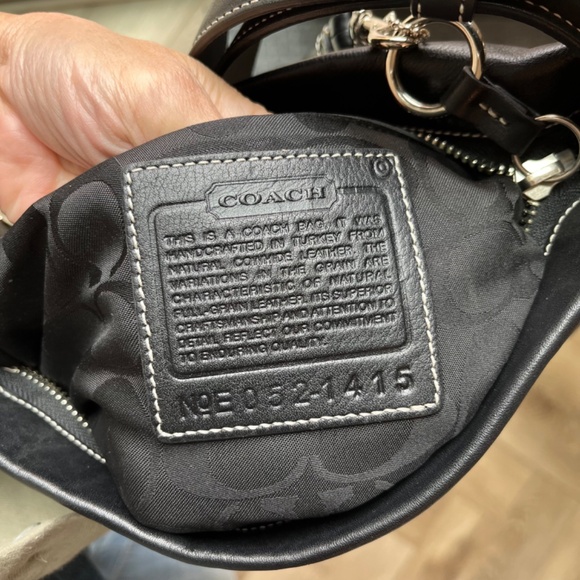 Coach Leather Shoulder or Cross Body Purse Adjustable Strap with Silver Hardware - Picture 10 of 10